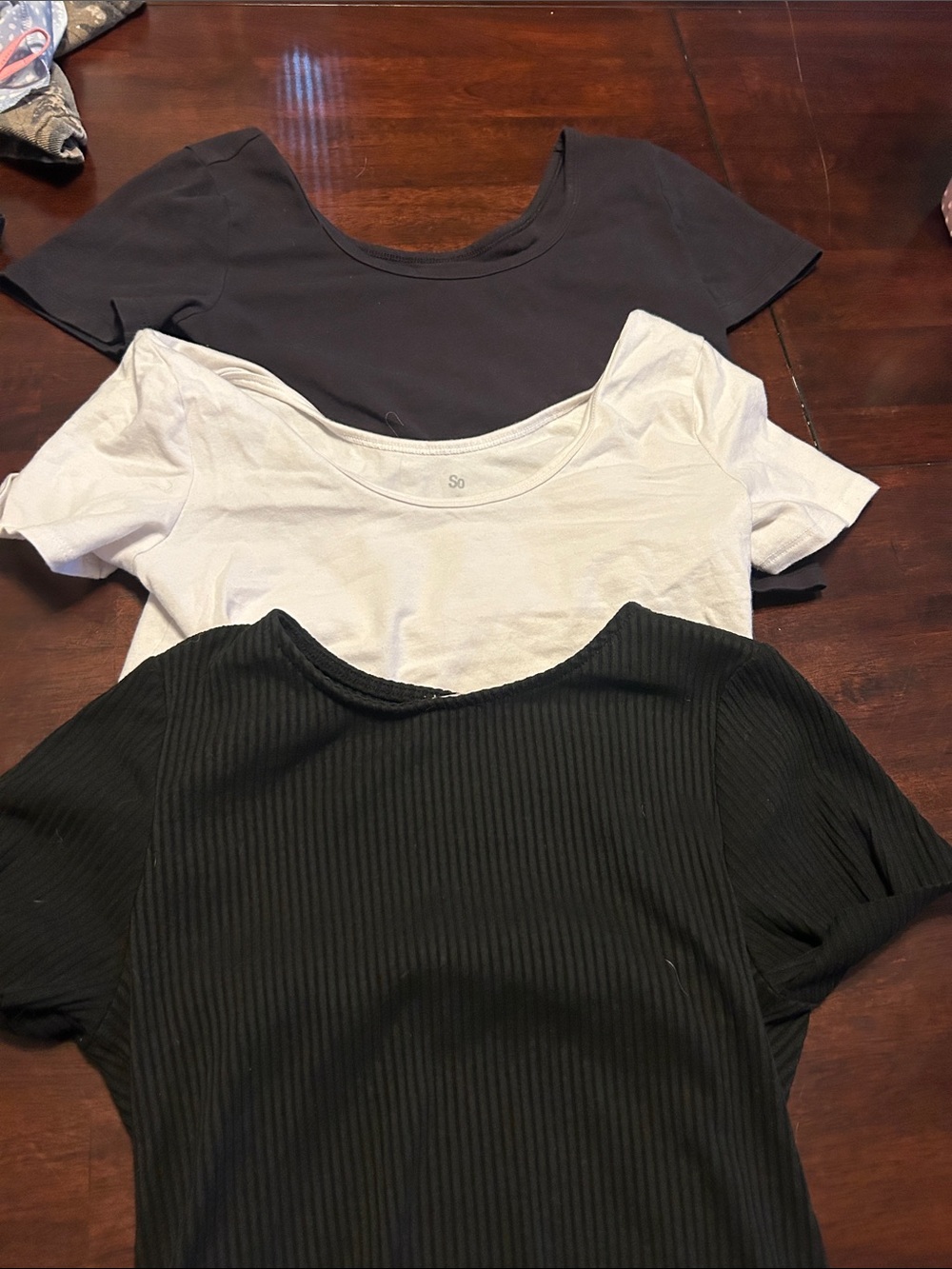 Women’s Scoop Neck Short Sleeve Top - Black, White, Charcoal